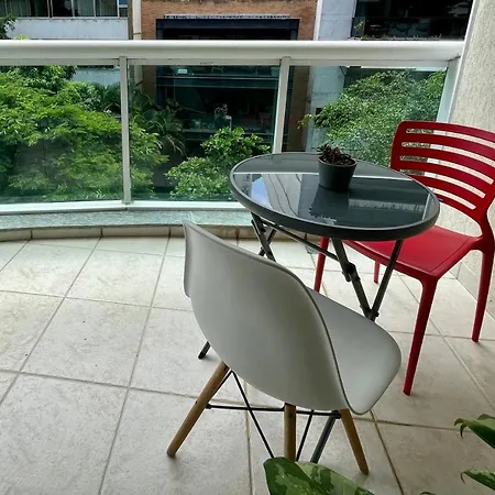Flat Com Servico Completo E Vista Cristo